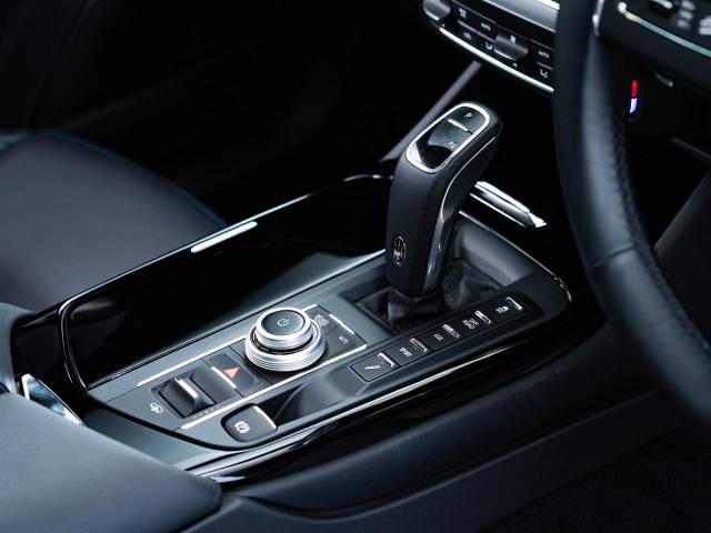 マセラティ レヴァンテ ＧＴハイブリッド 0.7万Km 799.3万円(東京都)[614]の中古車詳細