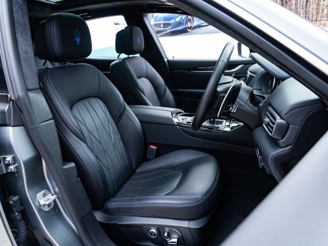 マセラティ レヴァンテ ＧＴハイブリッド 0.7万Km 799.3万円(東京都)[614]の中古車詳細