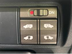 エリシオン ＨＤＤナビエディションの中古車画像