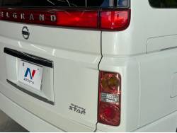 エルグランド ハイウェイスター ブラックレザーリミテッドの中古車画像