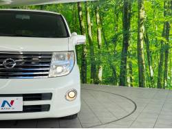 エルグランド ハイウェイスター ブラックレザーリミテッドの中古車画像