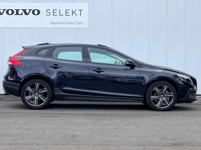 ボルボ Ｖ４０ クロスカントリー Ｔ５ ＡＷＤ ＳＥ 4.2万Km (神奈川県)[983]の中古車詳細