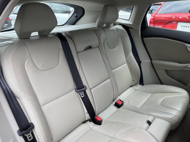 ボルボ Ｖ４０ クロスカントリー Ｔ５ ＡＷＤ ＳＥ 4.2万Km (神奈川県)[983]の中古車詳細