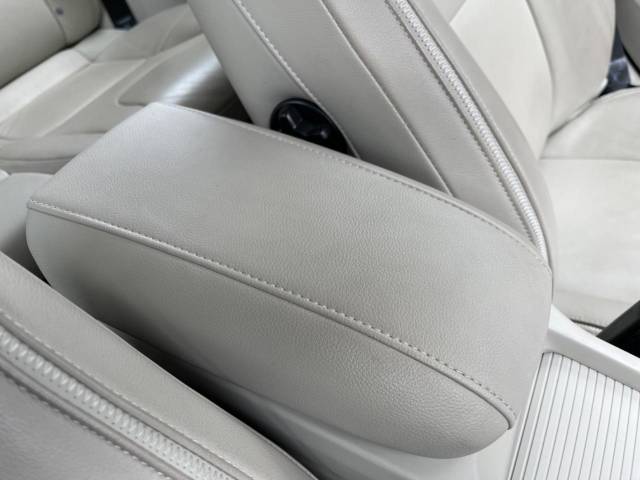 ボルボ Ｖ４０ クロスカントリー Ｔ５ ＡＷＤ ＳＥ 4.2万Km (神奈川県)[983]の中古車詳細