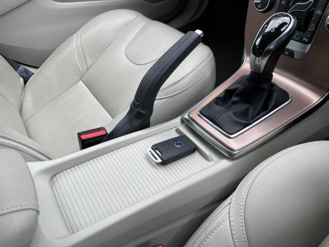 ボルボ Ｖ４０ クロスカントリー Ｔ５ ＡＷＤ ＳＥ 4.2万Km (神奈川県)[983]の中古車詳細