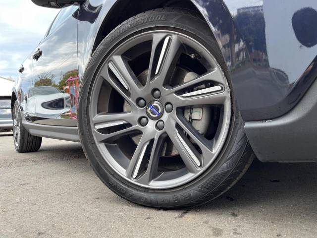 ボルボ Ｖ４０ クロスカントリー Ｔ５ ＡＷＤ ＳＥ 4.2万Km (神奈川県)[983]の中古車詳細