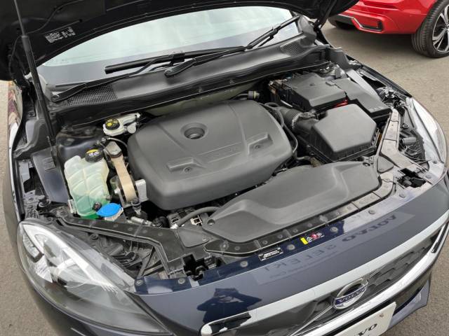ボルボ Ｖ４０ クロスカントリー Ｔ５ ＡＷＤ ＳＥ 4.2万Km (神奈川県)[983]の中古車詳細