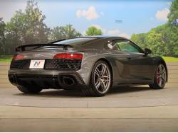 Ｒ８ Ｖ１０クーペ パフォーマンス ５．２ＦＳＩクワトロＳトロニックの中古車画像