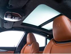 レヴァンテ ＧＴＳの中古車画像