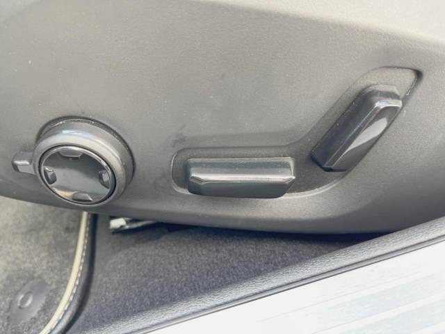 ボルボ Ｓ６０ Ｂ５ Ｒデザイン 1万Km (神奈川県)[400]の中古車詳細