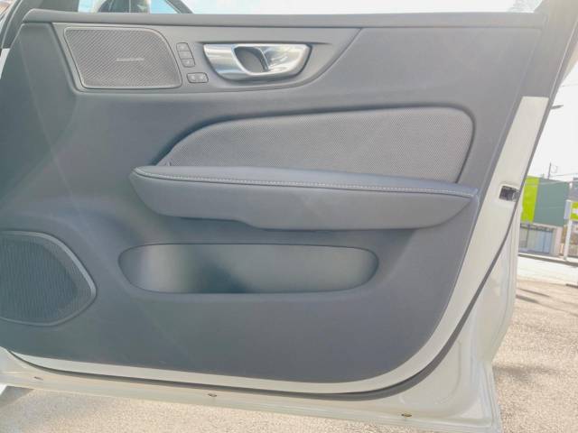 ボルボ Ｓ６０ Ｂ５ Ｒデザイン 1万Km (神奈川県)[400]の中古車詳細