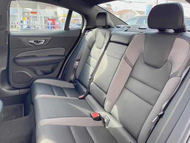 ボルボ Ｓ６０ Ｂ５ Ｒデザイン 1万Km (神奈川県)[400]の中古車詳細