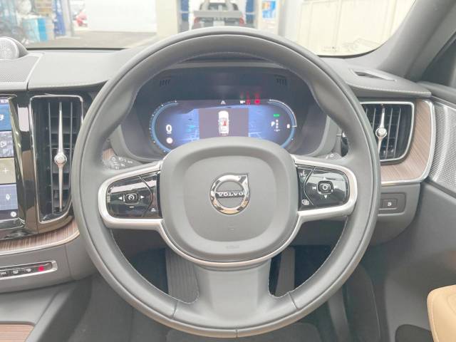 ボルボ ＸＣ６０ リチャージ プラグインハイブリッド Ｔ６ ＡＷＤ インスクリプション 0.8万Km (大分県)[575]の中古車詳細