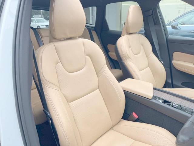 ボルボ ＸＣ６０ リチャージ プラグインハイブリッド Ｔ６ ＡＷＤ インスクリプション 0.8万Km (大分県)[575]の中古車詳細