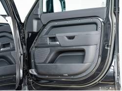 ディフェンダー １１０ベースグレード Ｐ３００ エアサスペンション装着車の中古車画像