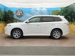 アウトランダーＰＨＥＶ Ｇプレミアムパッケージの中古車画像