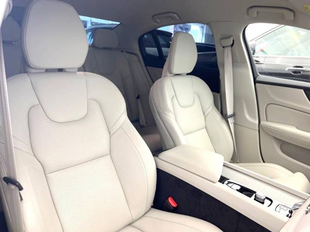 ボルボ Ｓ６０ Ｂ５ インスクリプション 0.8万Km (大阪府)[123]の中古車詳細