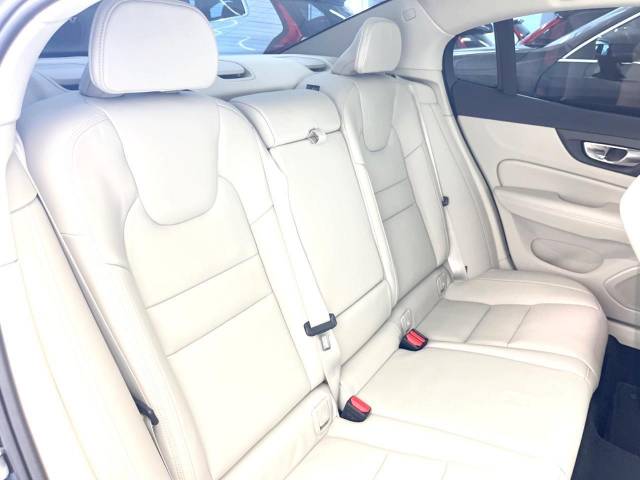 ボルボ Ｓ６０ Ｂ５ インスクリプション 0.8万Km (大阪府)[123]の中古車詳細