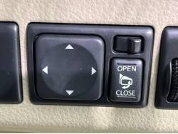 ティーダラティオ １８Ｇの中古車画像