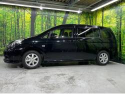 アイシス プラタナの中古車画像