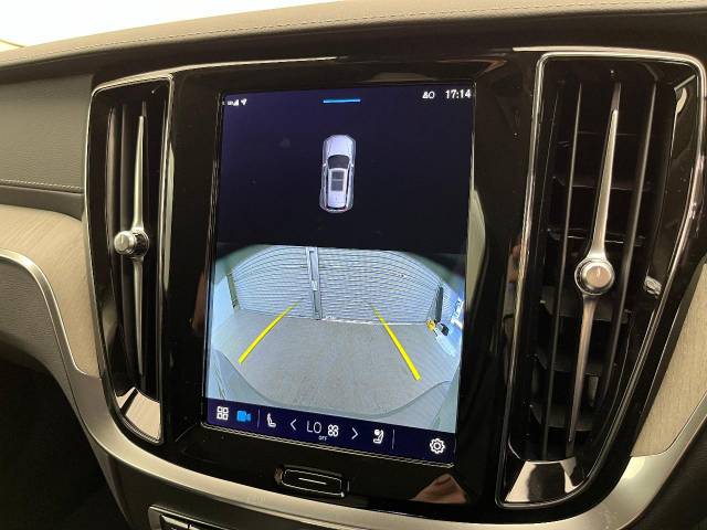 ボルボ Ｖ６０ アルティメット Ｂ４ 20Km (大阪府)[445]の中古車詳細