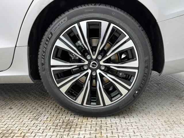 ボルボ Ｖ６０ アルティメット Ｂ４ 20Km (大阪府)[445]の中古車詳細