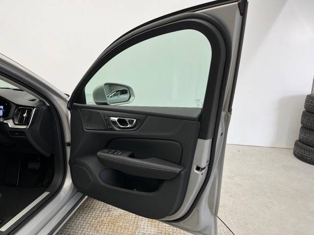 ボルボ Ｖ６０ アルティメット Ｂ４ 20Km (大阪府)[445]の中古車詳細