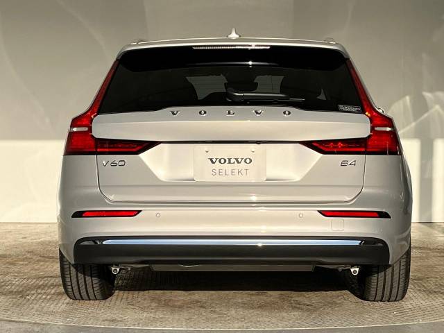 ボルボ Ｖ６０ アルティメット Ｂ４ 20Km (大阪府)[445]の中古車詳細