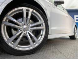 Ａ３セダン １．４ＴＦＳＩシリンダーオンデマンド Ｓラインパッケージの中古車画像