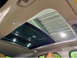 レンジローバーヴェラール ＨＳＥ １８０ＰＳの中古車画像