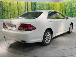 クラウン ３．０ロイヤルサルーンｉ－Ｆｏｕｒ アニバーサリーエディションの中古車画像