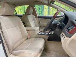 クラウン ３．０ロイヤルサルーンｉ－Ｆｏｕｒ アニバーサリーエディションの中古車画像