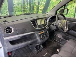 ワゴンＲスティングレー Ｔの中古車画像