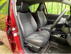 ヴィッツ ハイブリッドＦ アミーの中古車画像