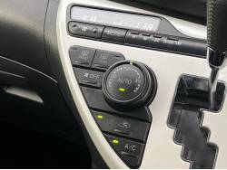 アイシス プラタナ Ｖセレクション・ブランの中古車画像