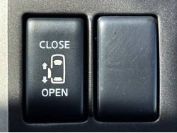 セレナ ２０ＲＸの中古車画像