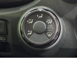 フィット シーズの中古車画像