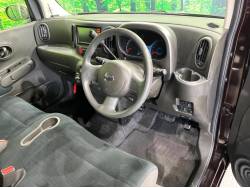 キューブ １５Ｘ ＦＯＵＲ ８０ｔｈスペシャルカラーリミテッドの中古車画像