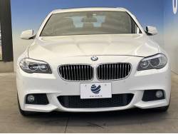 5シリーズ 528i Mスポーツパッケージ（BMW）[8AT]のカタログ
