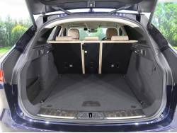 Ｆペイス ピュアの中古車画像