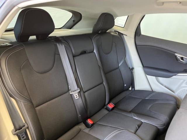 ボルボ Ｖ４０ Ｔ４ ＳＥ 6.9万Km (大阪府)[028]の中古車詳細