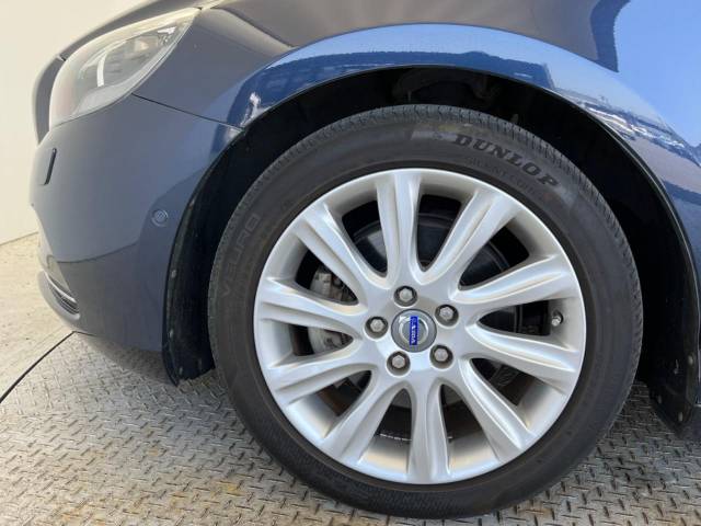 ボルボ Ｖ４０ Ｔ４ ＳＥ 6.9万Km (大阪府)[028]の中古車詳細