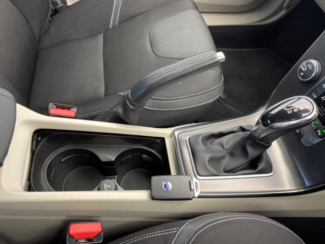 ボルボ Ｖ４０ Ｔ４ ＳＥ 6.9万Km (大阪府)[028]の中古車詳細