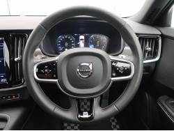 Ｖ９０ Ｔ６ ＡＷＤ Ｒデザインの中古車画像