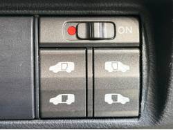 エリシオン Ｇエアロの中古車画像