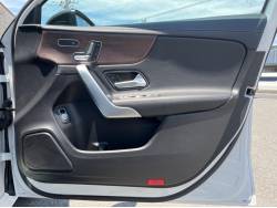 Ａクラスセダン Ａ２５０ ４マチックセダンの中古車画像