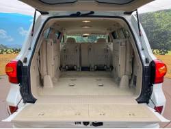 ランドクルーザー ＡＸの中古車画像