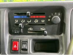 サンバーバン トランスポーターの中古車画像