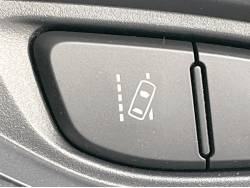 ヴィッツ ハイブリッド ジュエラの中古車画像