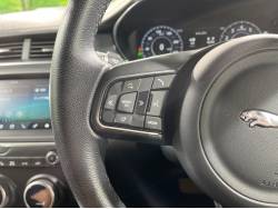 Ｅペイス ＳＥ ２００ＰＳの中古車画像